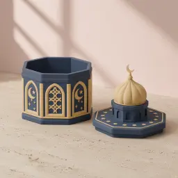 The crescent lantern box in Midnight & gold